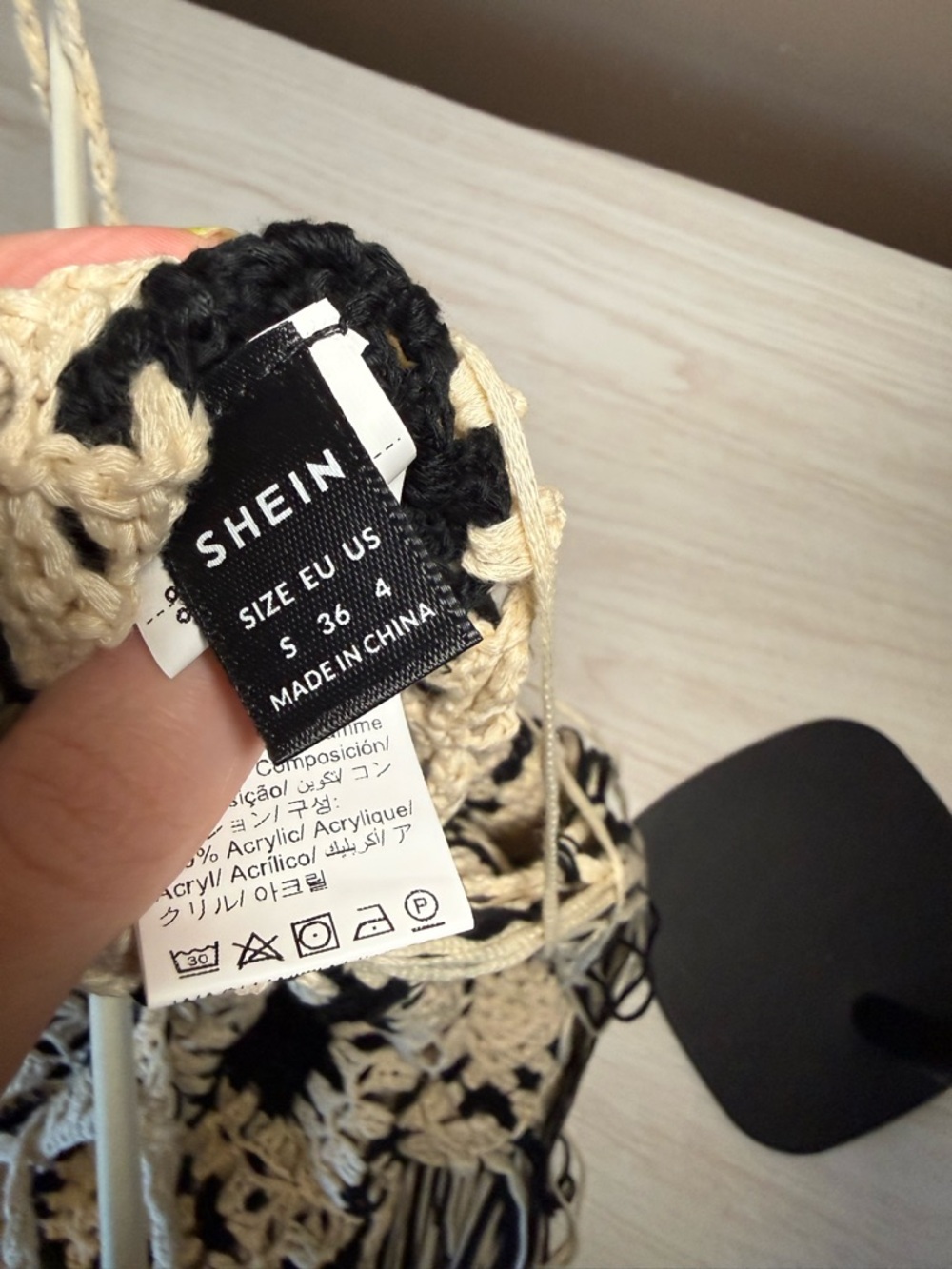 SHEIN Maija Color Block
Crochet Knit Dress - Picture 6 of 8